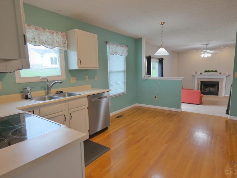 7729 Joan Drive, West Chester, OH 45069 Photo 9