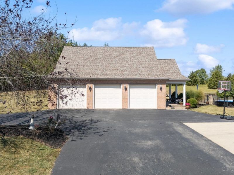 9917 us 50, Hillsboro, OH 45133 Photo 11