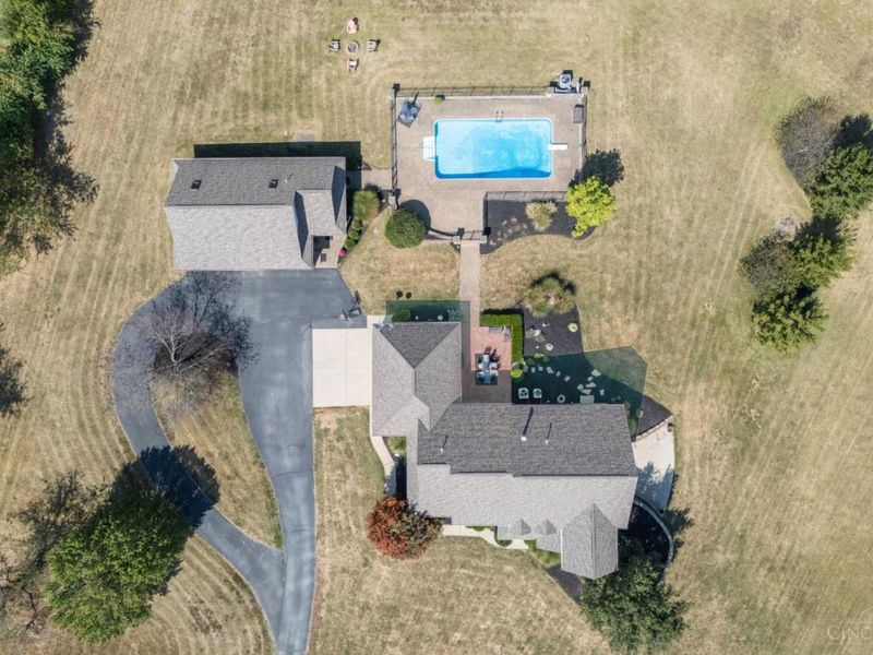 9917 us 50, Hillsboro, OH 45133 Photo 4