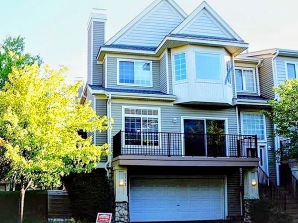 2332 Eagle Trace Lane , Woodbury, MN 55129