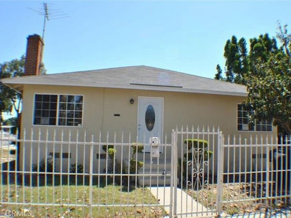 2101 S Sycamore, Santa Ana, CA 92707