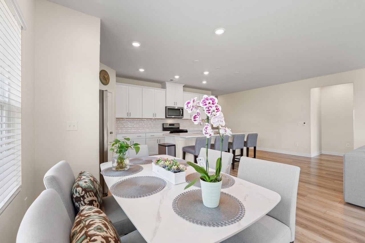 4570 Day Lily Run St.  Photo 9