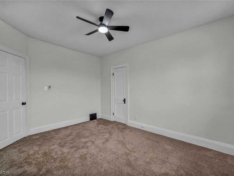 13910 Bartlett Avenue, Cleveland, OH 44120 Photo 21