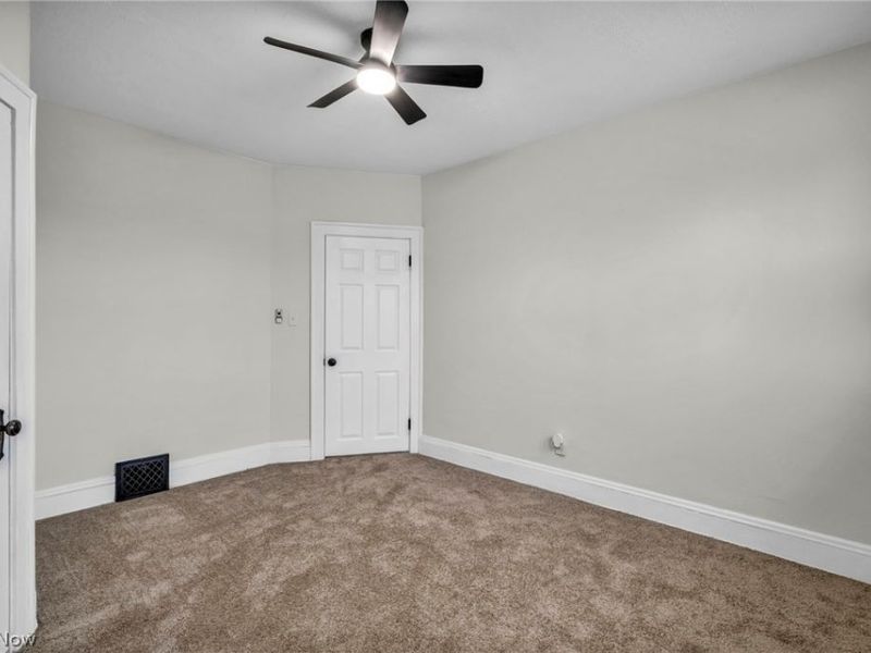 13910 Bartlett Avenue, Cleveland, OH 44120 Photo 23