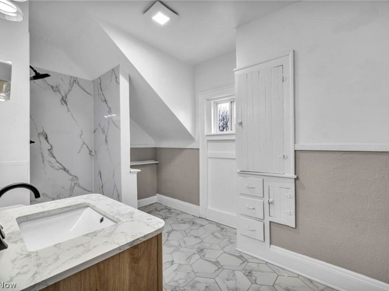 13910 Bartlett Avenue, Cleveland, OH 44120 Photo 28