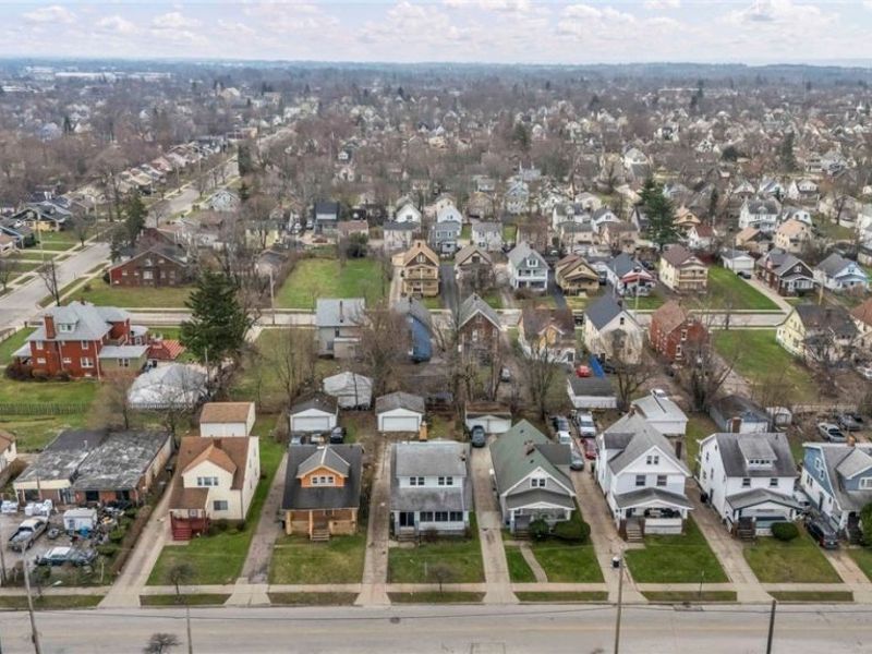 13910 Bartlett Avenue, Cleveland, OH 44120 Photo 37