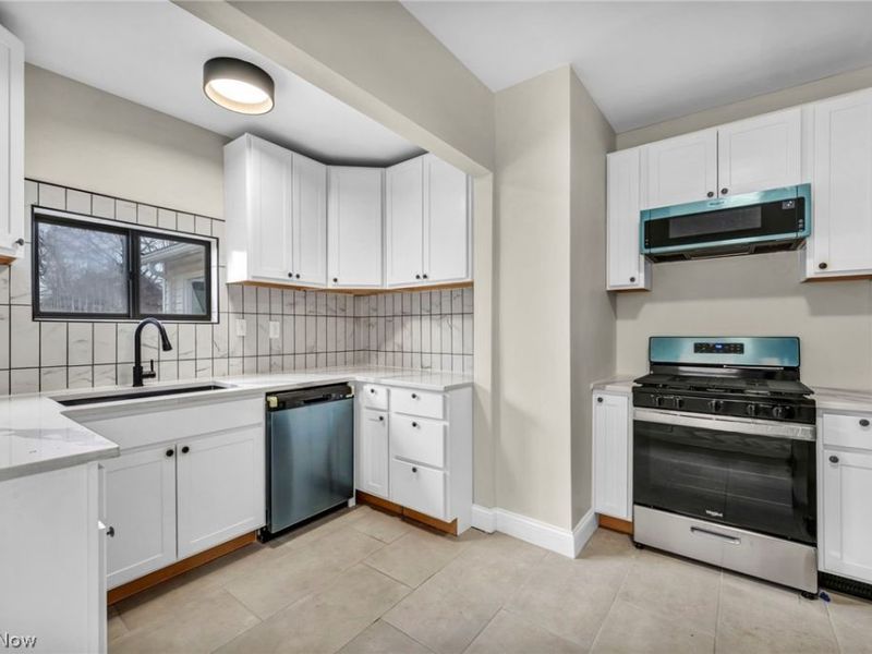 13910 Bartlett Avenue, Cleveland, OH 44120 Photo 7