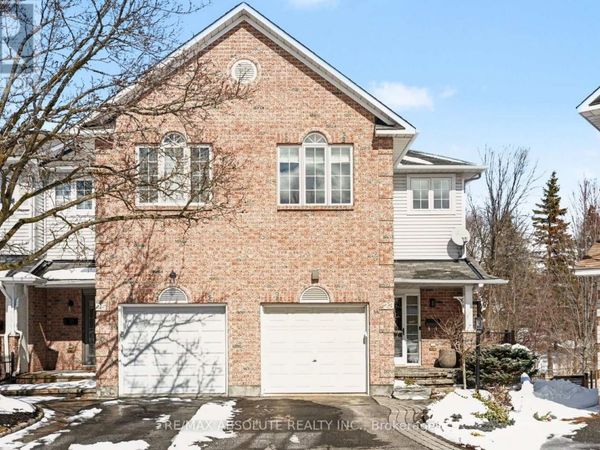 23 Riverbank Court, Ottawa, ON K2S1V7