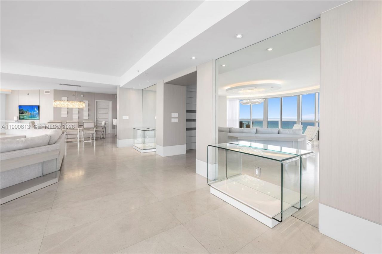 18201 Collins Ave, Unit 1209, Sunny Isles Beach, FL 33160 Photo