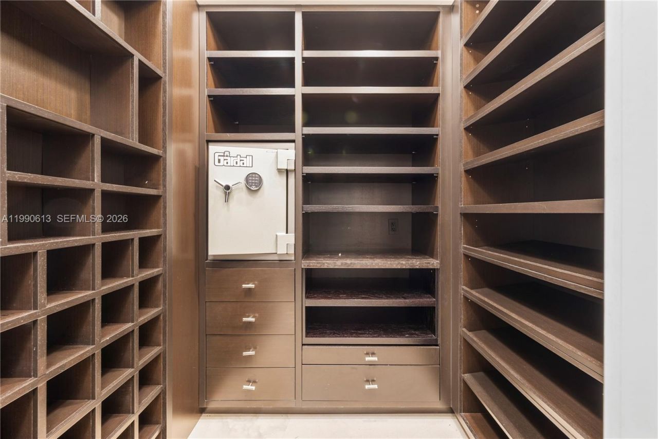 18201 Collins Ave , Unit 1209, Sunny Isles Beach, FL 33160 Photo