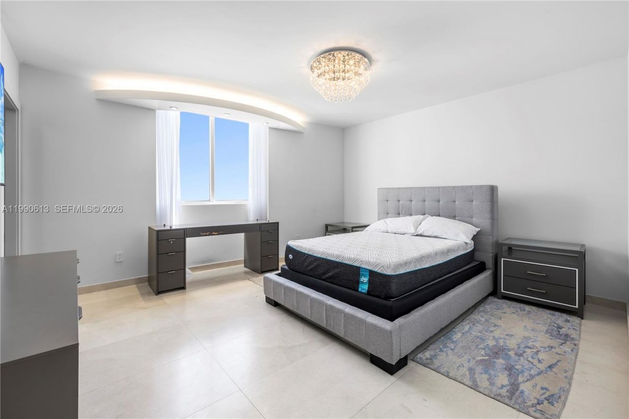 18201 Collins Ave , Unit 1209, Sunny Isles Beach, FL 33160 Photo