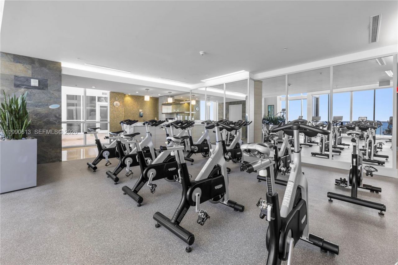 18201 Collins Ave, Unit 1209, Sunny Isles Beach, FL 33160 Photo