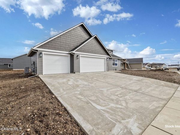 12013 N LENNON LN , Rathdrum, ID 83858