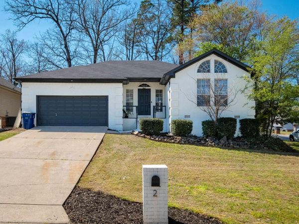 2 Green Oaks Cove, Maumelle, AR 72113
