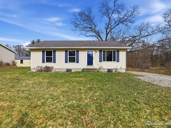 1100 N Edgewood Street, Greenville, MI 48838