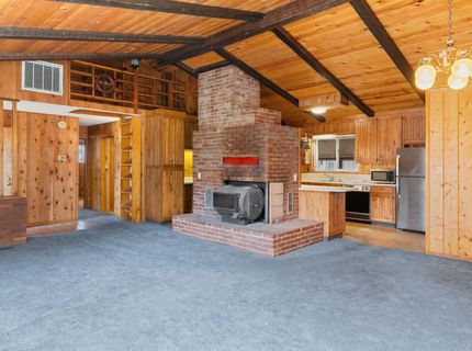 945 3rd St, South Lake Tahoe, CA 96150 Photo