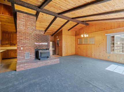 945 3rd St, South Lake Tahoe, CA 96150 Photo