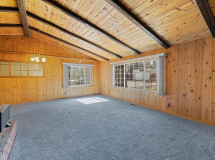 945 3rd St, South Lake Tahoe, CA 96150 Photo