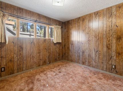 945 3rd St, South Lake Tahoe, CA 96150 Photo