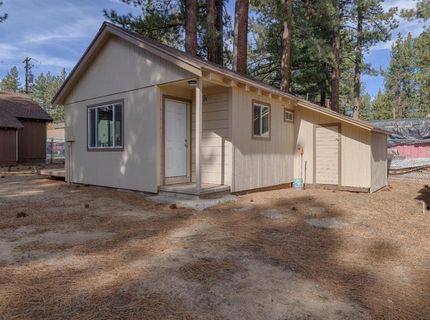945 3rd St, South Lake Tahoe, CA 96150 Photo