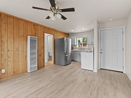 945 3rd St, South Lake Tahoe, CA 96150 Photo