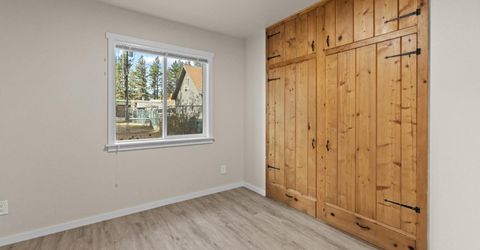 945 3rd St, South Lake Tahoe, CA 96150 Photo