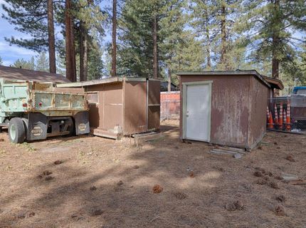 945 3rd St, South Lake Tahoe, CA 96150 Photo