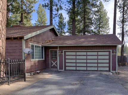 945 3rd St, South Lake Tahoe, CA 96150 Photo