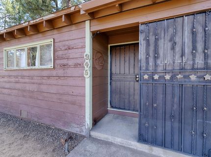 945 3rd St, South Lake Tahoe, CA 96150 Photo