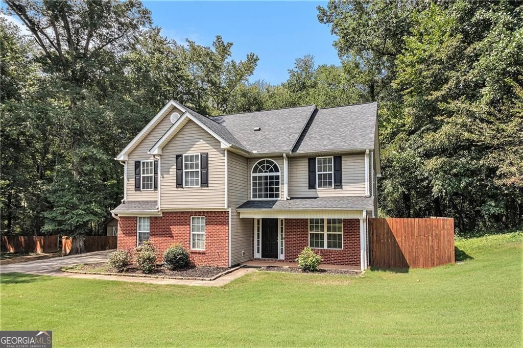 171 Barrington Farms Parkway, Sharpsburg, GA 30277 Main Photo