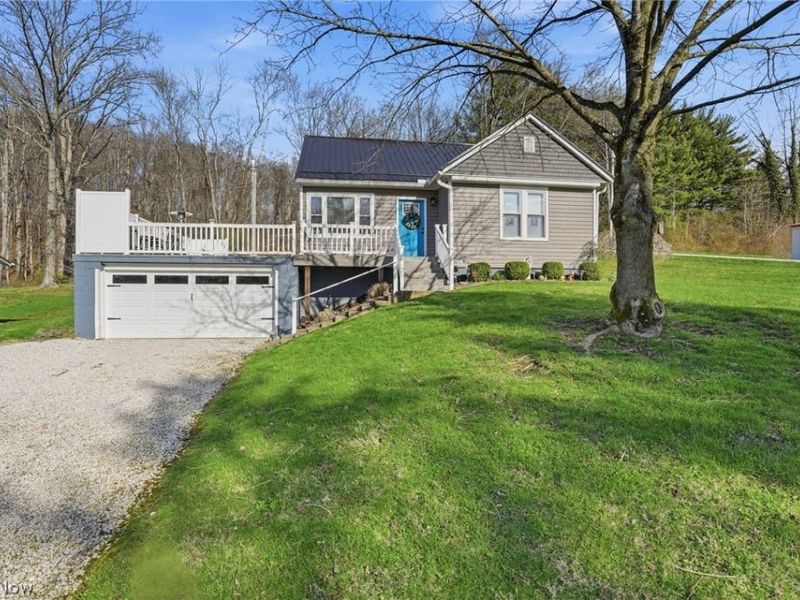 64044 Mulberry Street, Cambridge, OH 43725 Photo 3