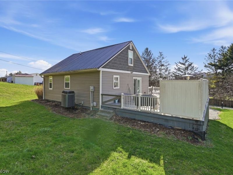 64044 Mulberry Street, Cambridge, OH 43725 Photo 5