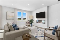 327 Ursus Drive  photo 4