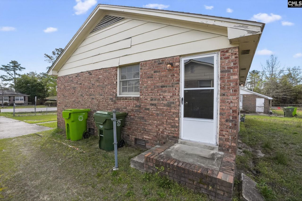 3821 Trotter Road  Photo 7