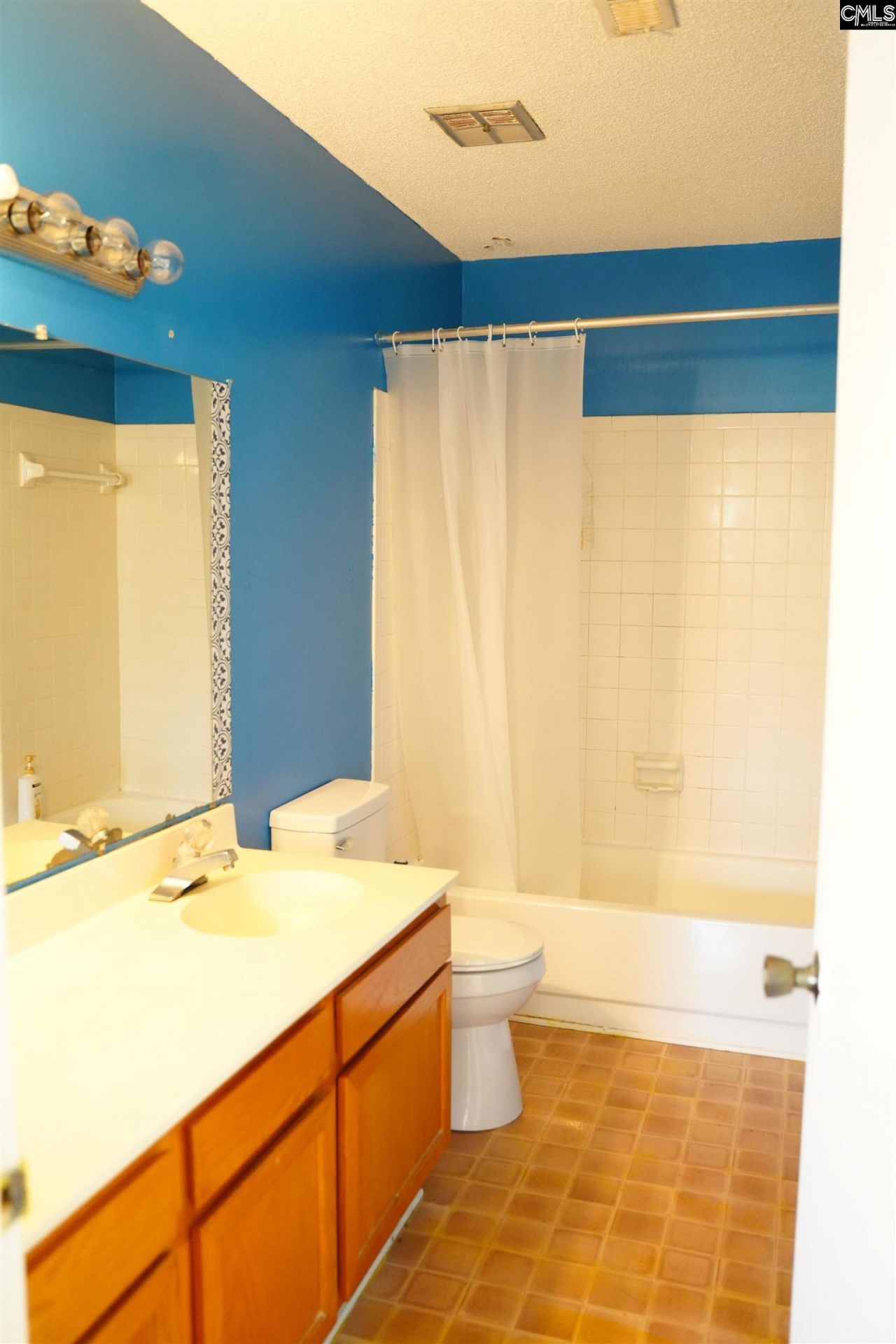 229 Windsor Point Road  Photo 12