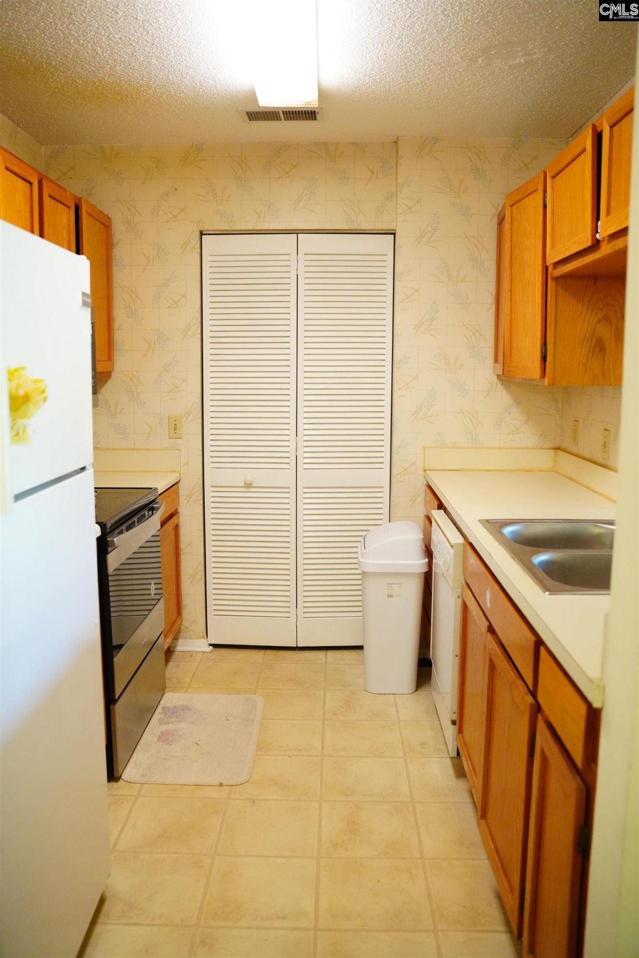 229 Windsor Point Road  Photo 4