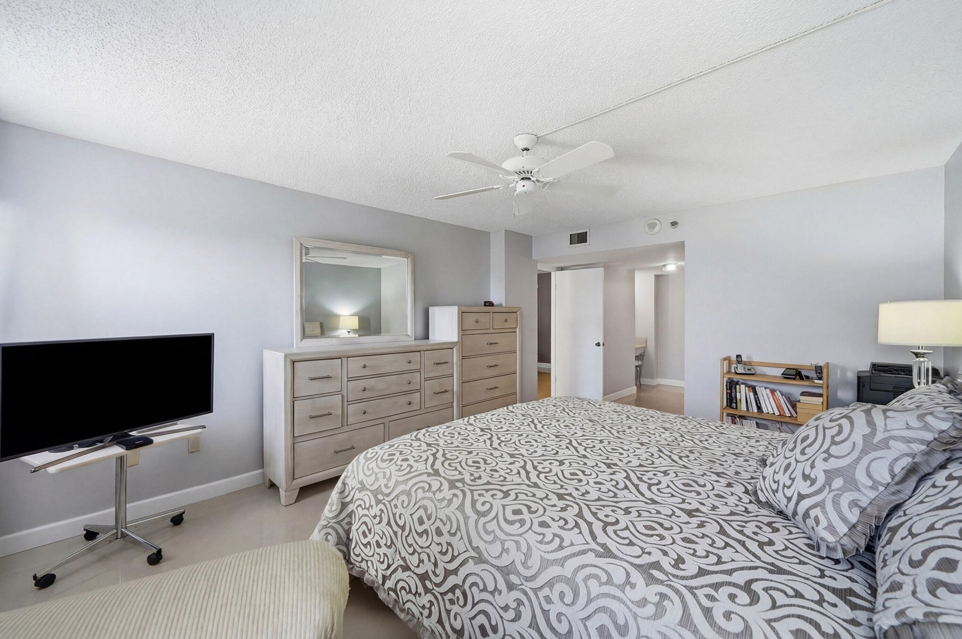 1201 S Ocean Drive, Unit 506s, Hollywood, FL 33019 Photo