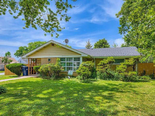 8856 S Washtenaw Avenue , Evergreen Park, IL 60805