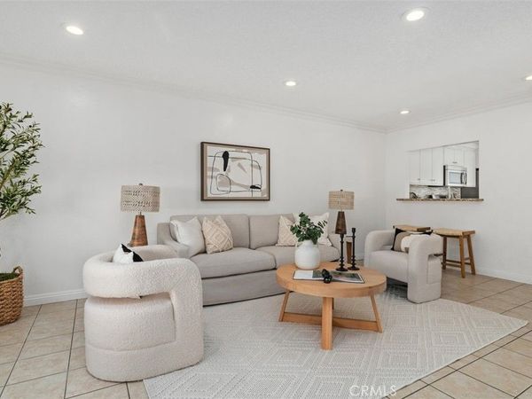 25885 Trabuco Road, Unit 203, Lake Forest, CA 92630