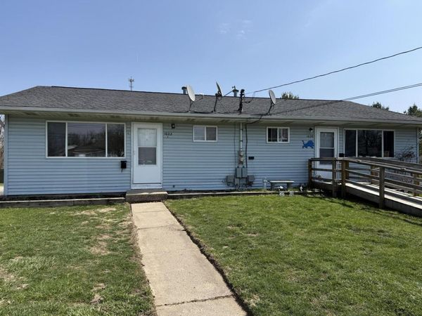 1020-1022 Avondale Circle, Kalamazoo, MI 49048