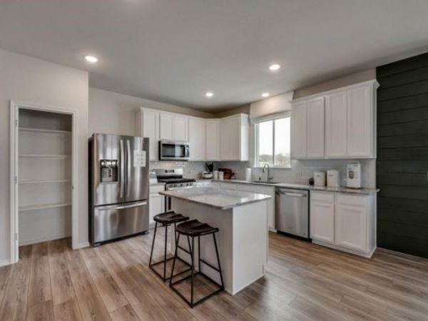 700 Forestdale Court , Haslet, TX 76052