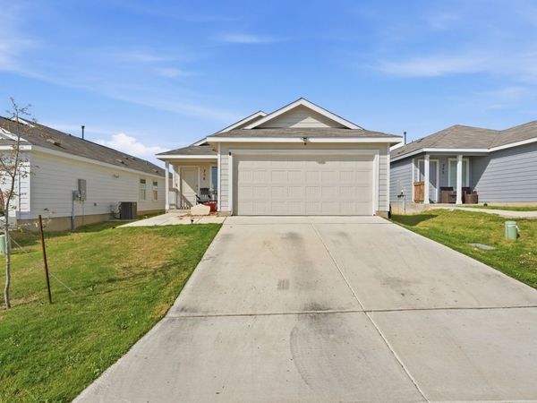 756 grey dove, New Braunfels, TX 78132