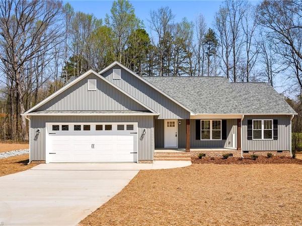 211 Snapdragon Place, Lexington, NC 27295