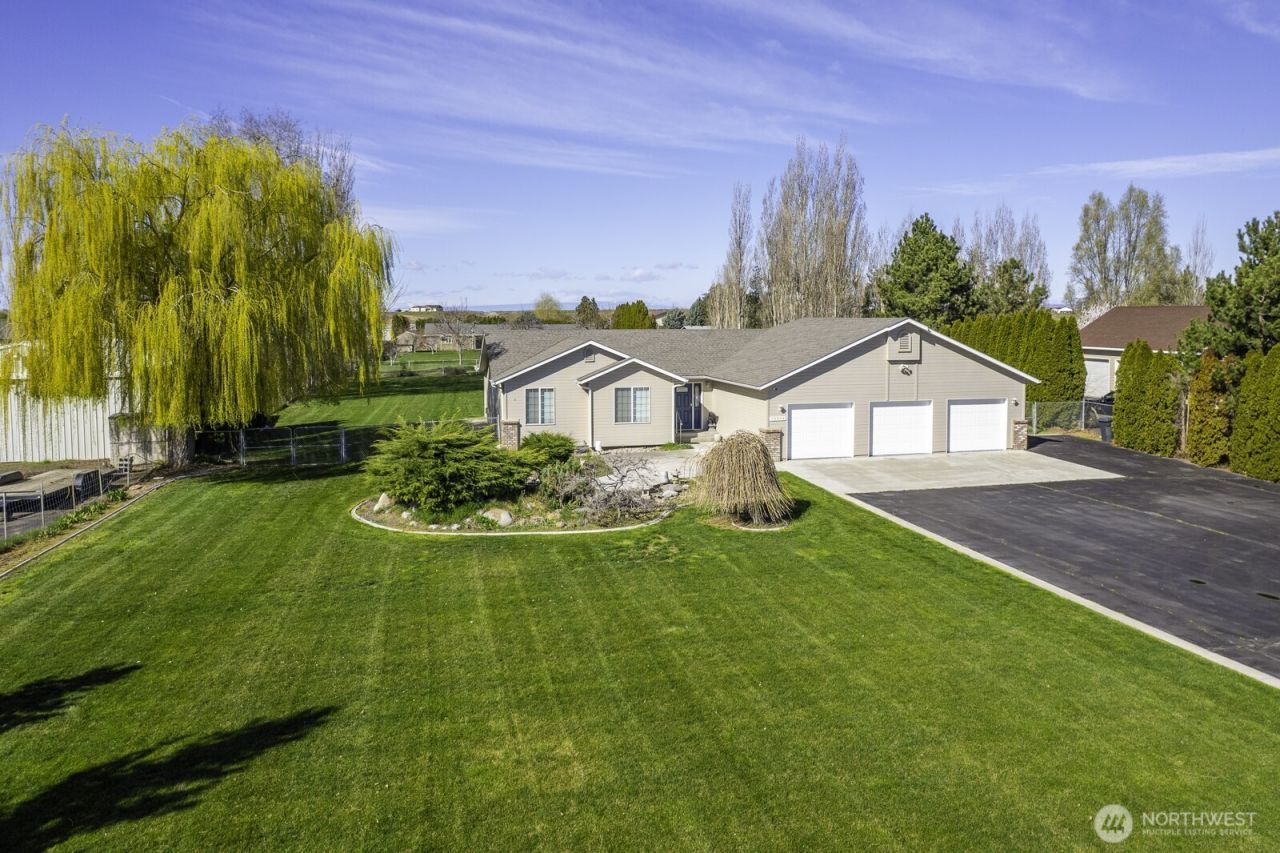 3440 Westshore Drive Ne, Moses Lake, WA 98837 Main Photo