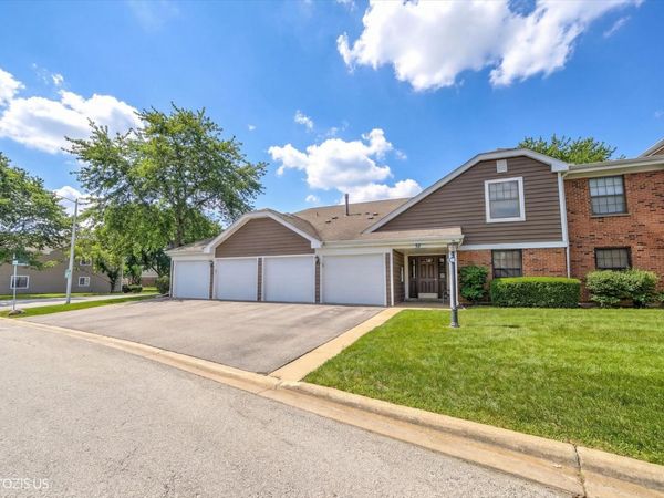 52 Stanton Court , Unit D1, Schaumburg, IL 60193