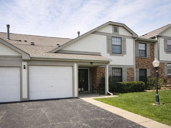 52 Stanton Court , Unit D1, Schaumburg, IL 60193