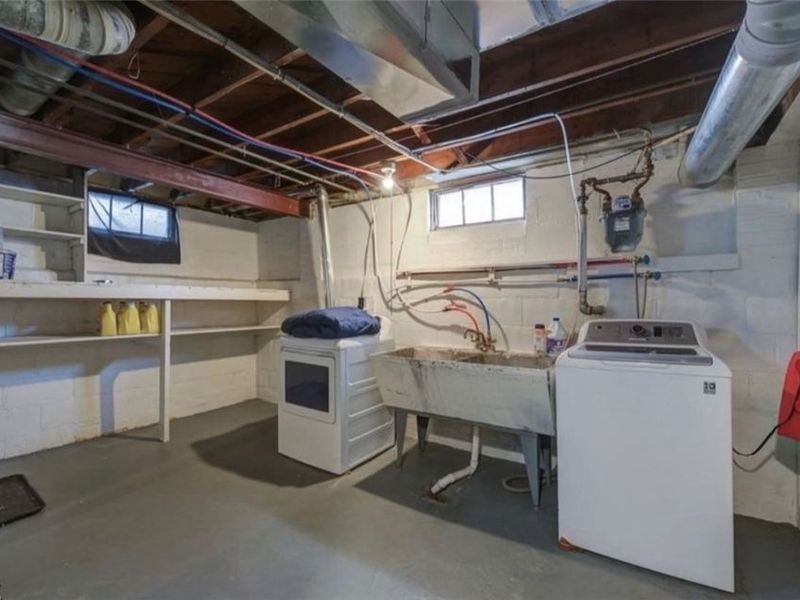 5246 Philip Avenue, Cleveland, OH 44137 Photo 14