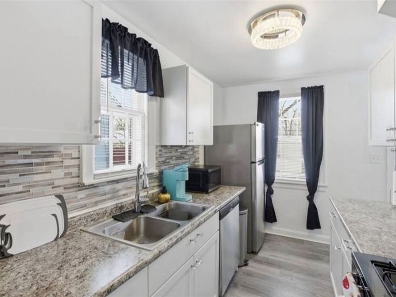 5246 Philip Avenue, Cleveland, OH 44137 Photo 5