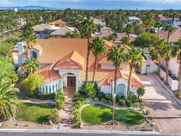 8113 Sapphire Bay Circle, Las Vegas, NV 89128