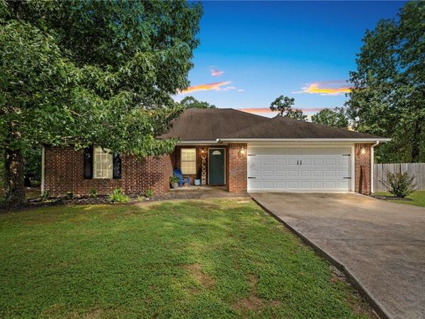 2 Leawood Place , Bella Vista, AR 72715
